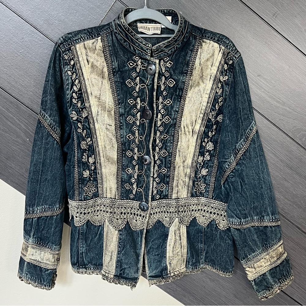 Urban‎ Tribe VTG Cream Embroidered Jean Jacket